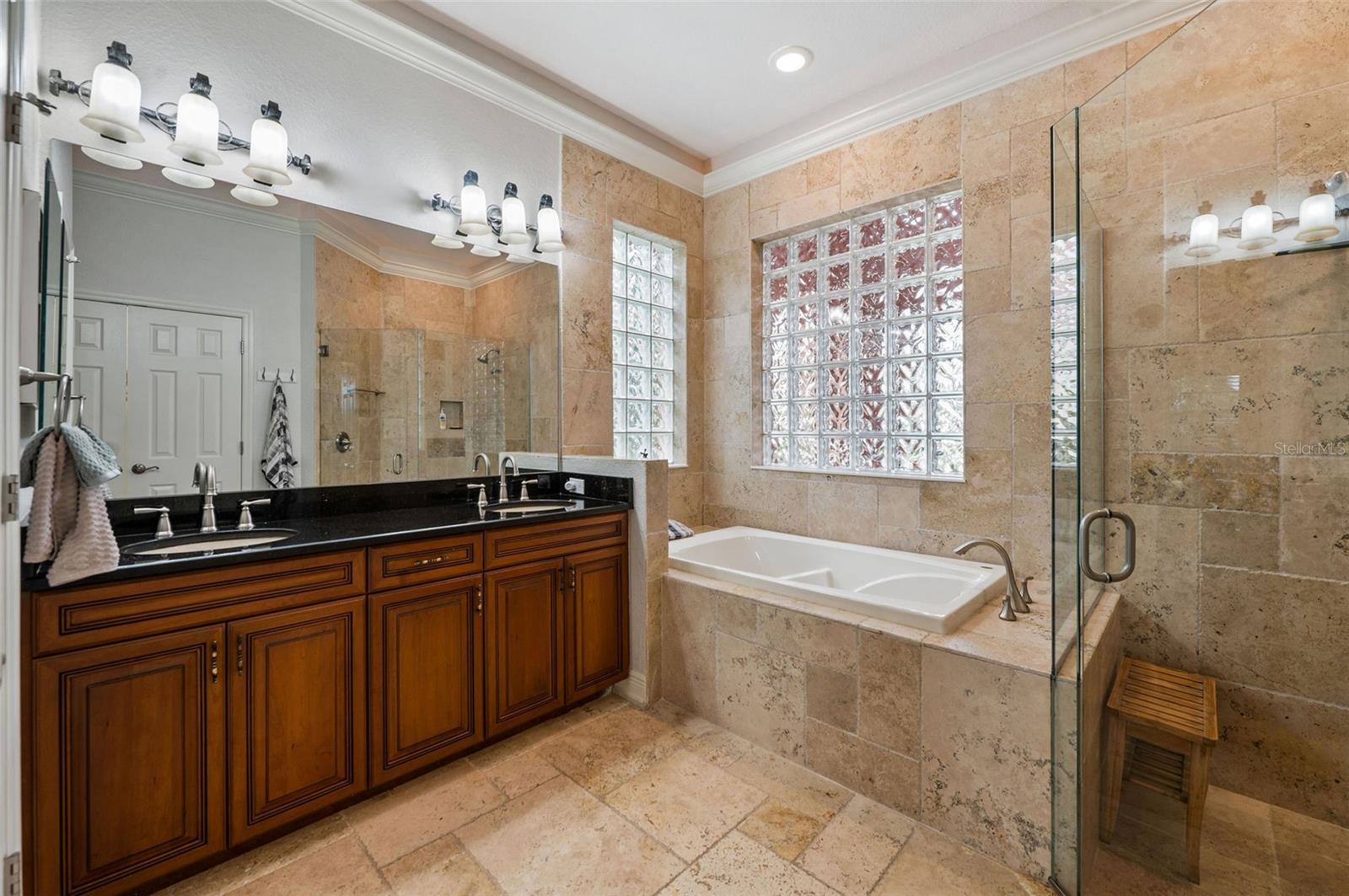 VENETIAN GOLF & RIVER CLUB - Residential Lease
