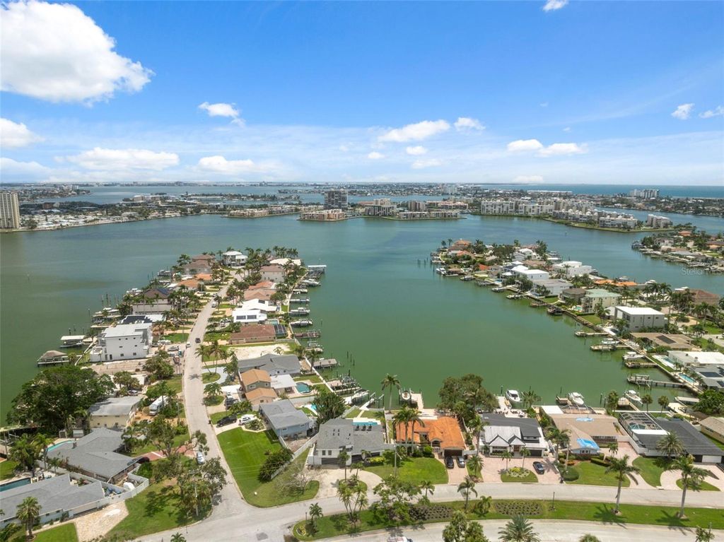 Photo of 900 79th Street S, St Petersburg, FL 33707 (MLS # TB8420103)