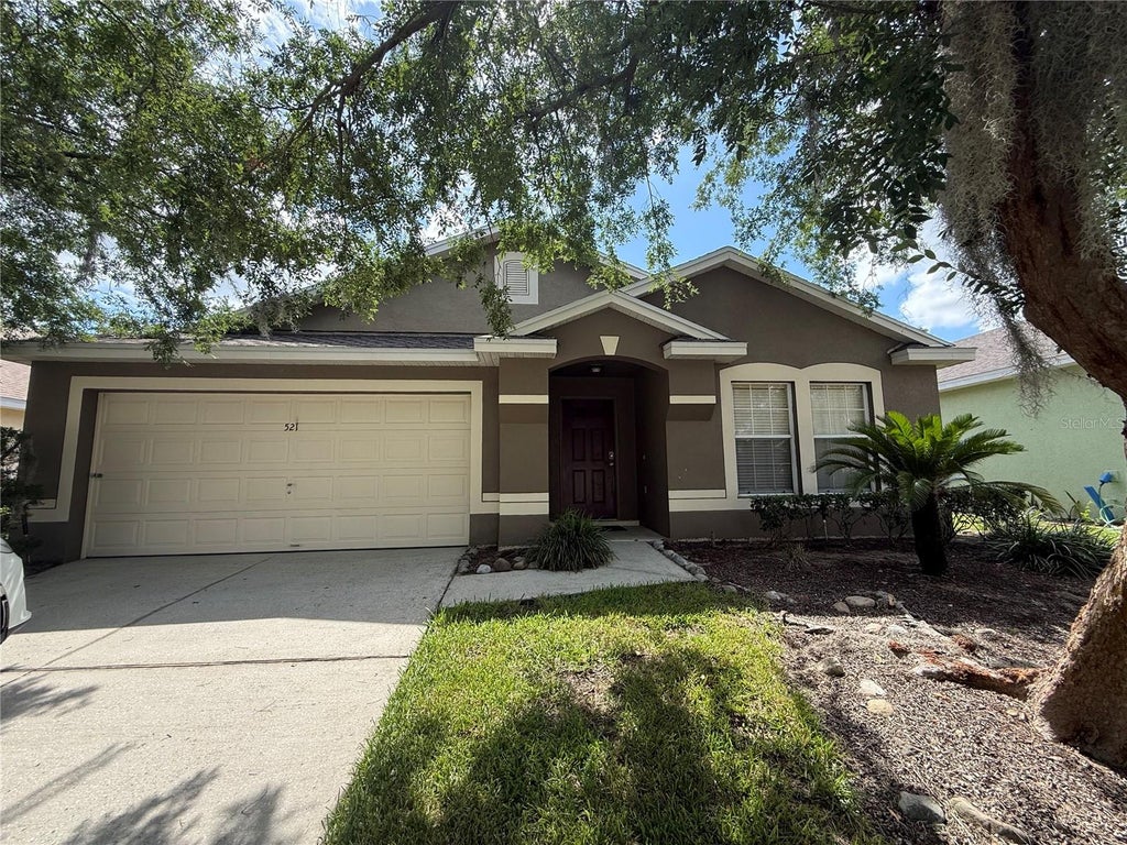 Photo of 521 Castlemain Circle, Davenport, FL 33897 (MLS # O6417297)