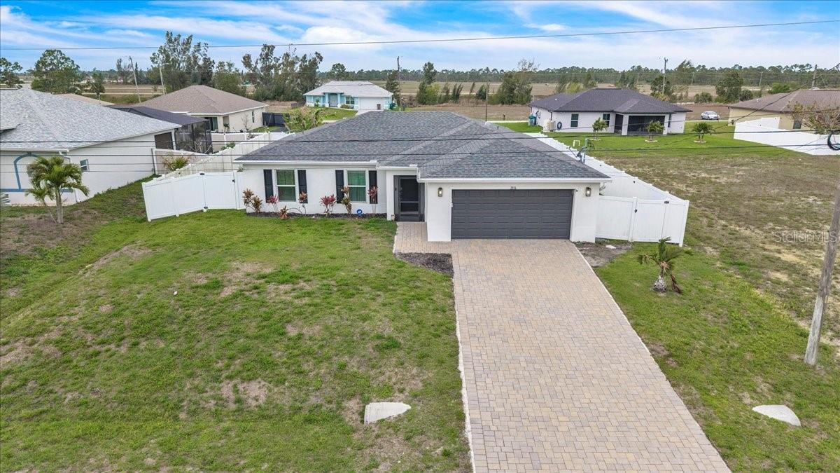 CAPE CORAL - Residential