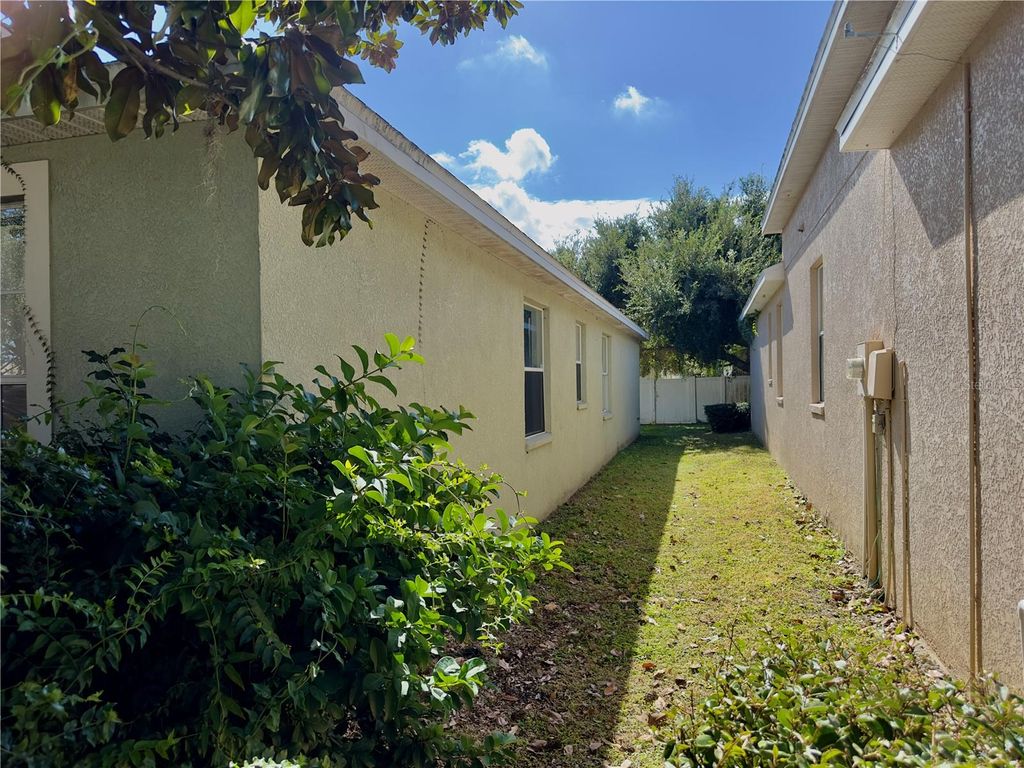 Photo of 403 Thicket Crest Road, Seffner, FL 33584 (MLS # A4670911)