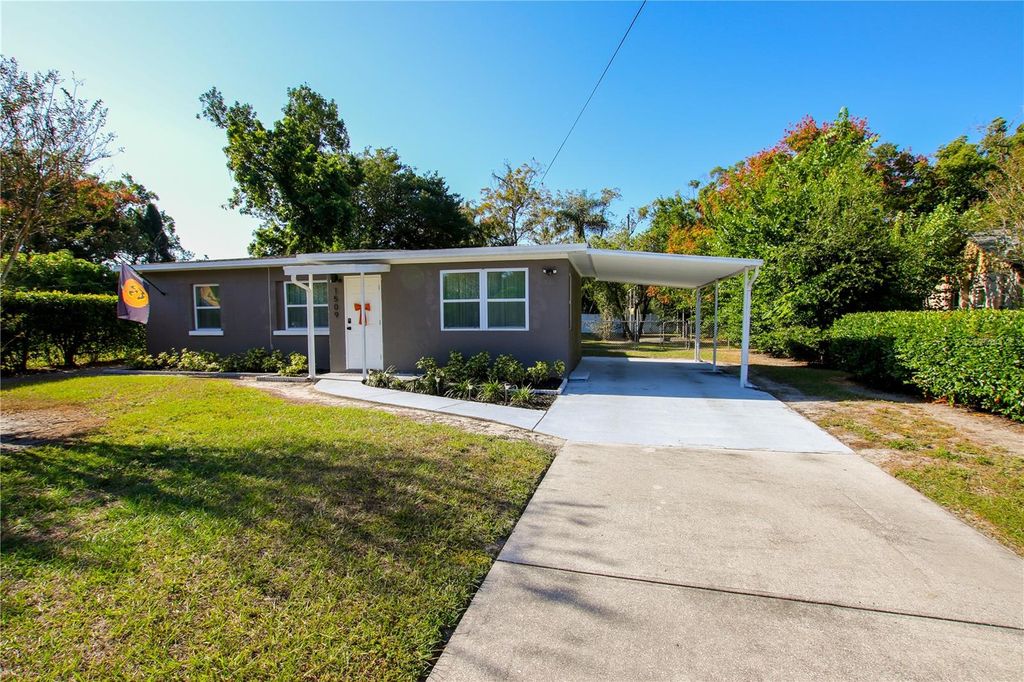 Photo of 1509 E Mcberry Street, Tampa, FL 33610 (MLS # TB8438851)