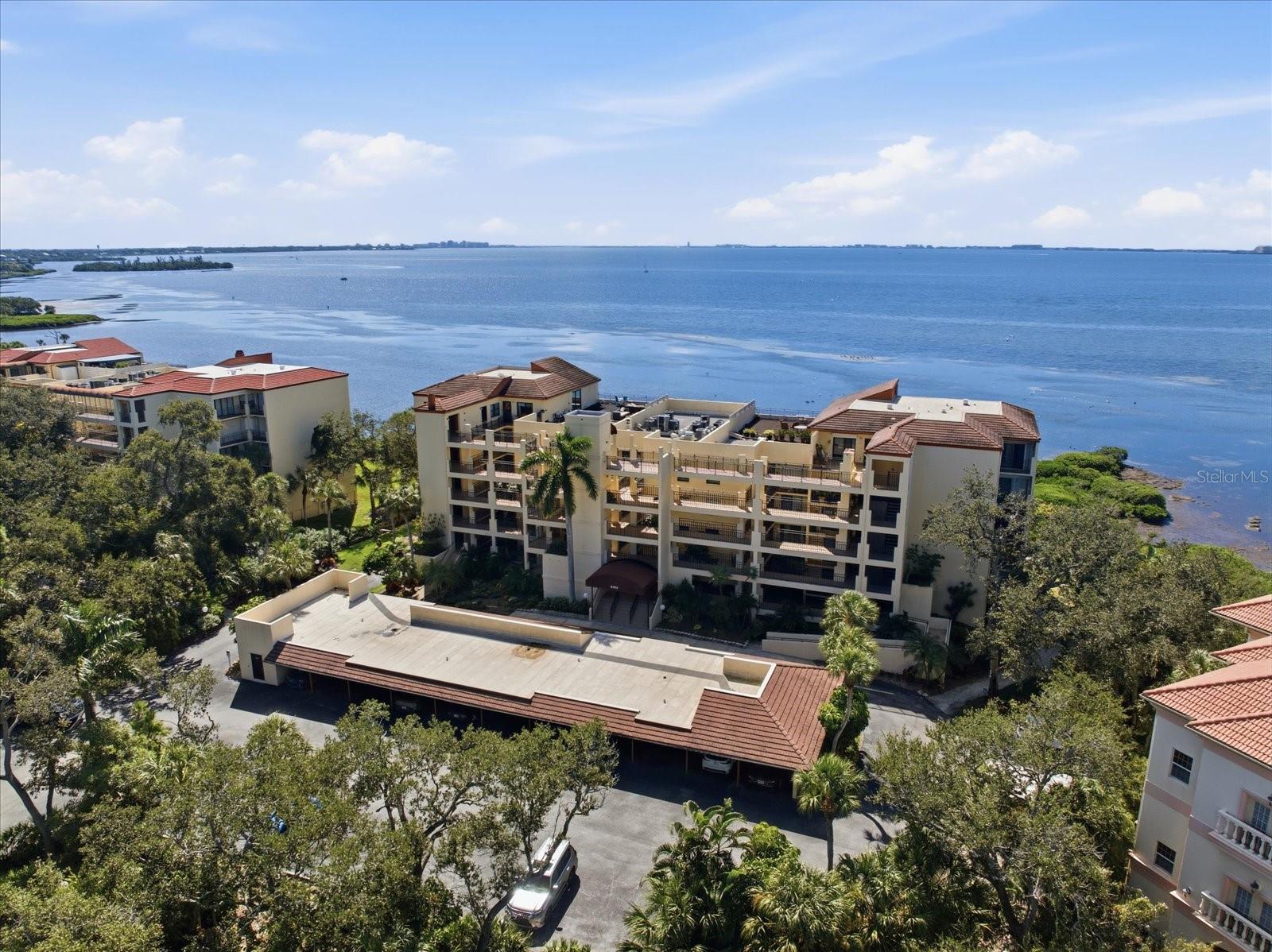 6460 MOURNING DOVE DRIVE 305, BRADENTON, FL, 34210 4 6460 MOURNING DOVE DRIVE 305
