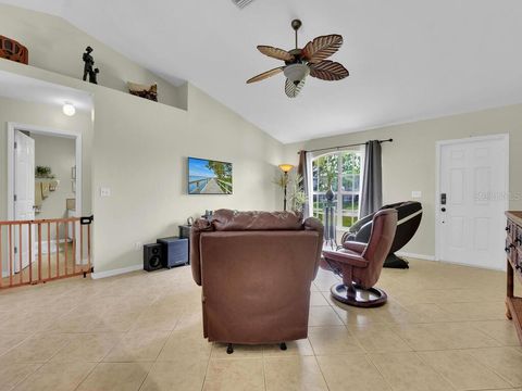 Single Family Residence in LEHIGH ACRES FL 815 ALBERT AVENUE 6.jpg