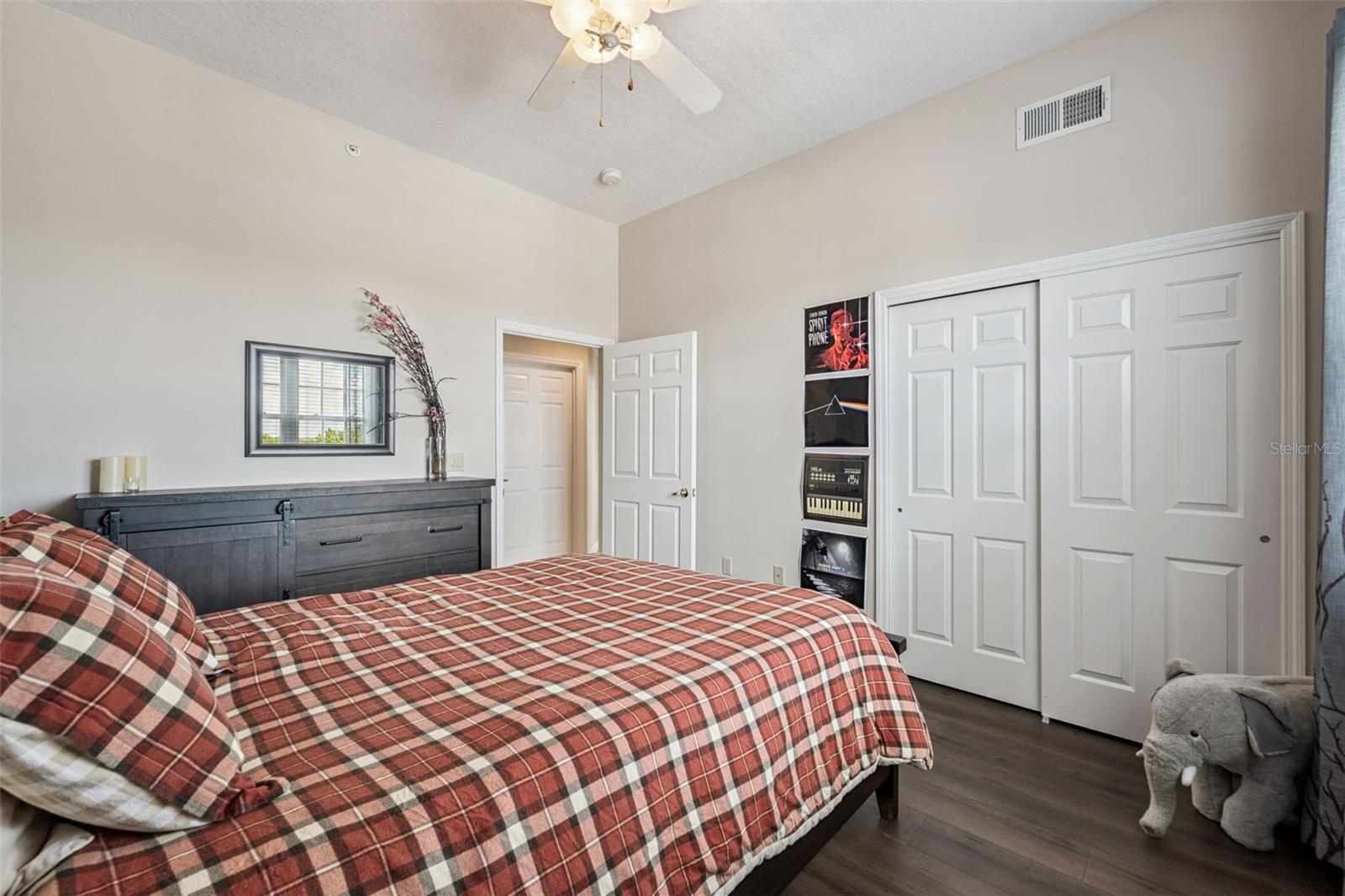 VIZCAYA HEIGHTS CONDO OR 6575 1315 - Residential