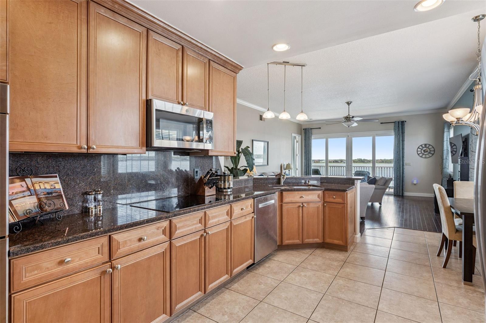 VIZCAYA HEIGHTS CONDO OR 6575 1315 - Residential