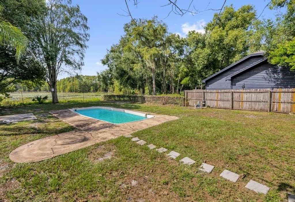 Photo of 1260 Seminola Boulevard, Casselberry, FL 32707 (MLS # O6343583)