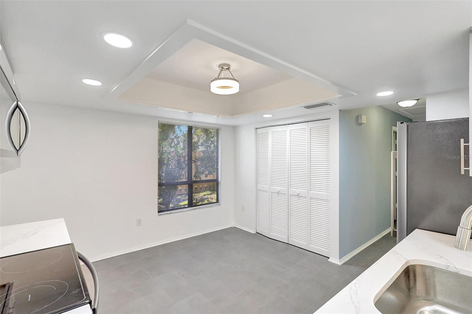 PARKSIDE COLONY - Residential Lease