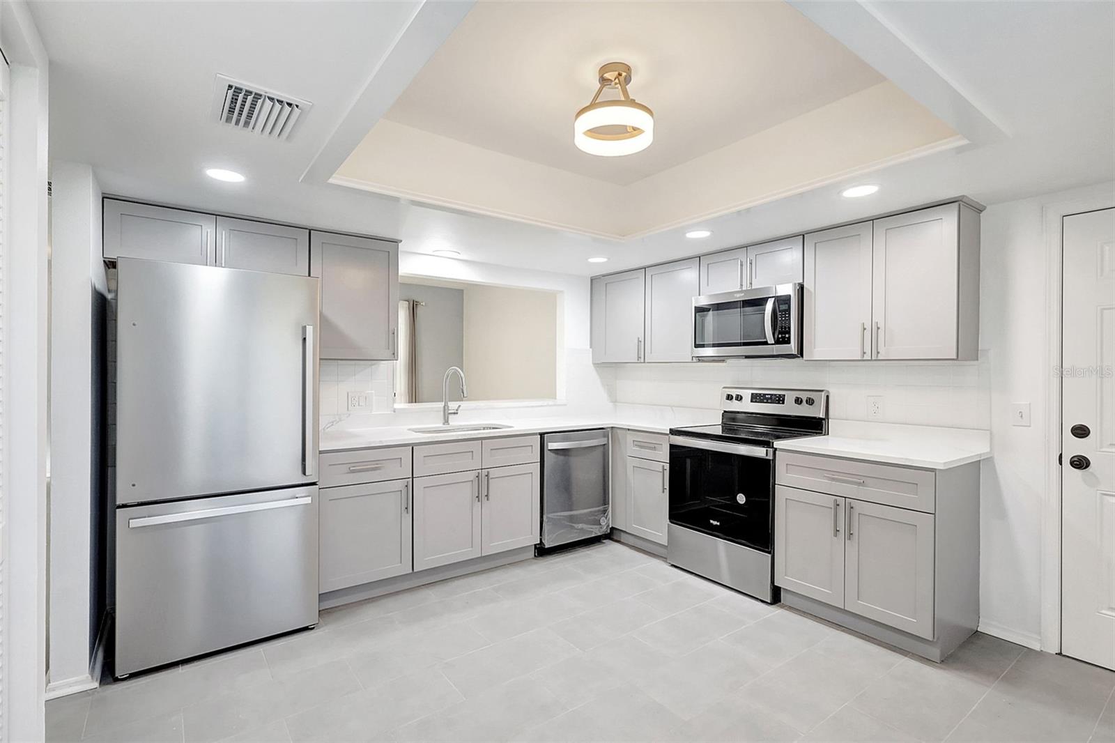 PARKSIDE COLONY - Residential Lease