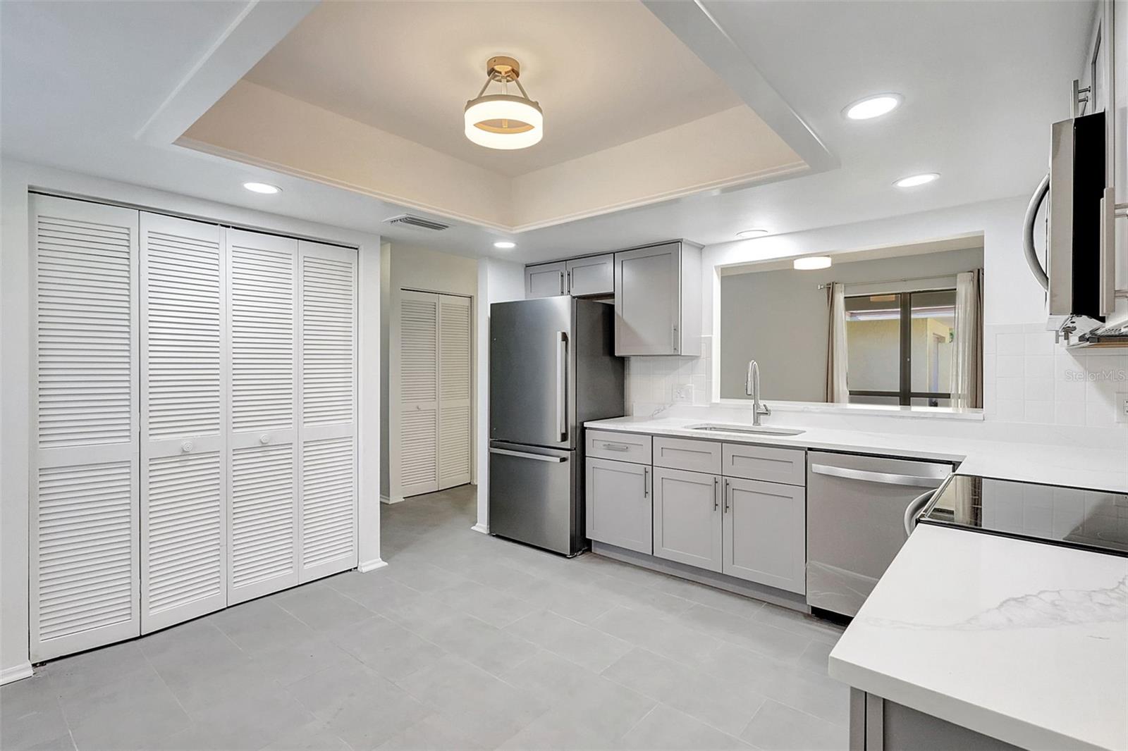 PARKSIDE COLONY - Residential Lease