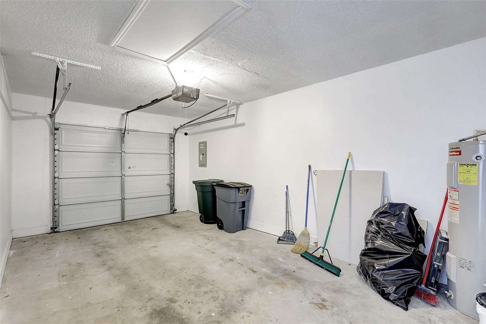 PARKSIDE COLONY - Residential Lease