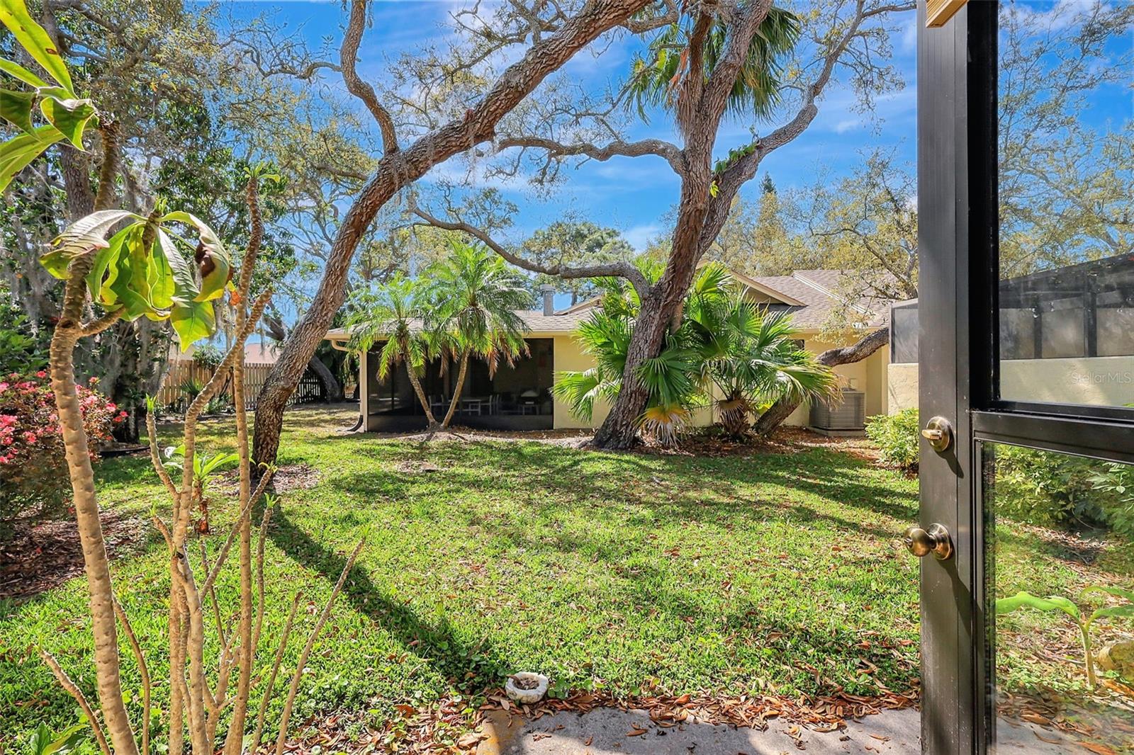 PARKSIDE COLONY - Residential Lease