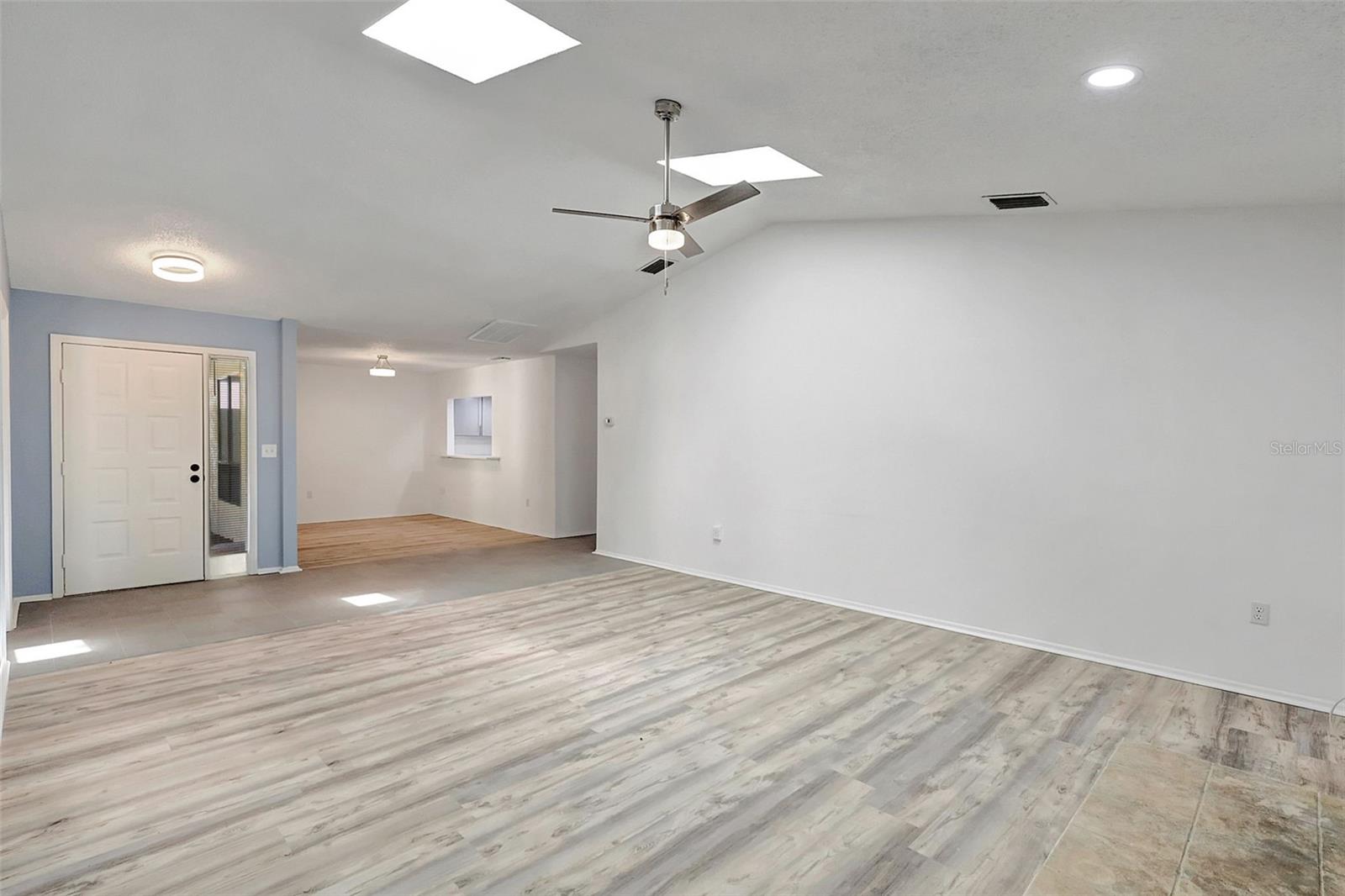 PARKSIDE COLONY - Residential Lease