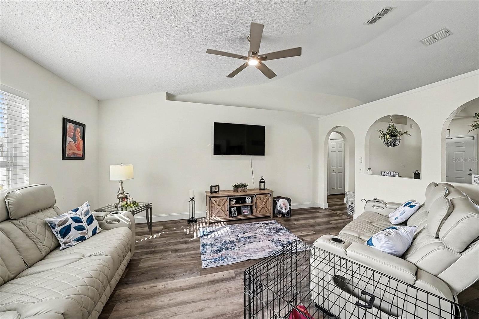 SPRING HILL UNIT 24 - Residential