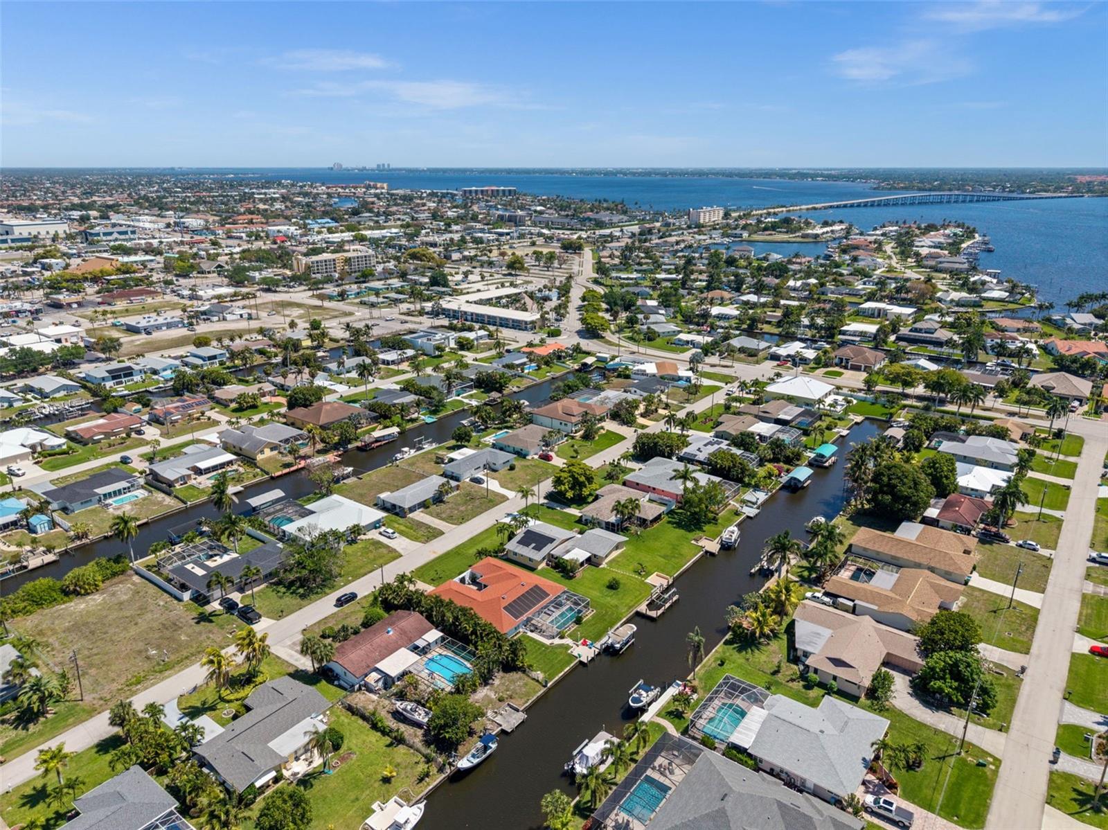 CAPE CORAL - Residential