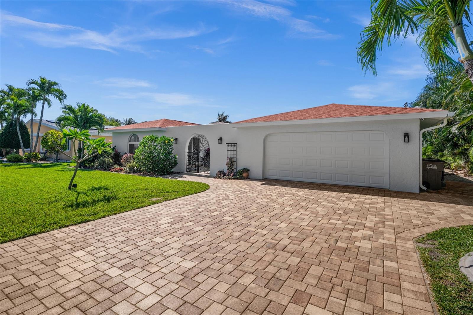 1432 VENETIAN COURT