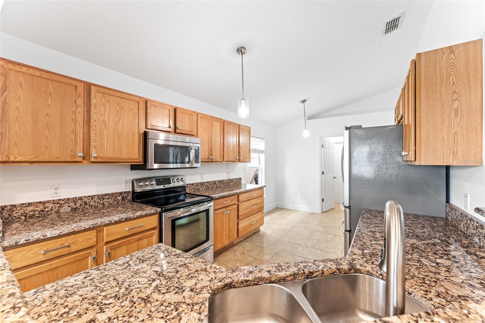 CELERY LAKES PH 1 - Residential