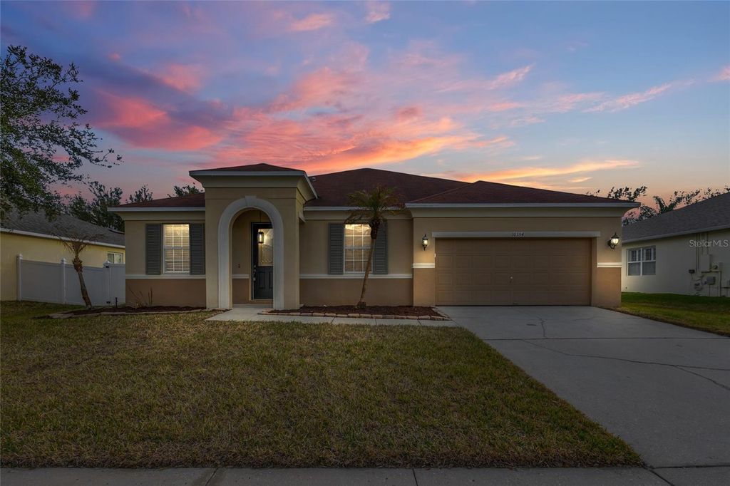 Photo of 10354 Stratford Pointe Avenue, Orlando, FL 32832 (MLS # O6383588)