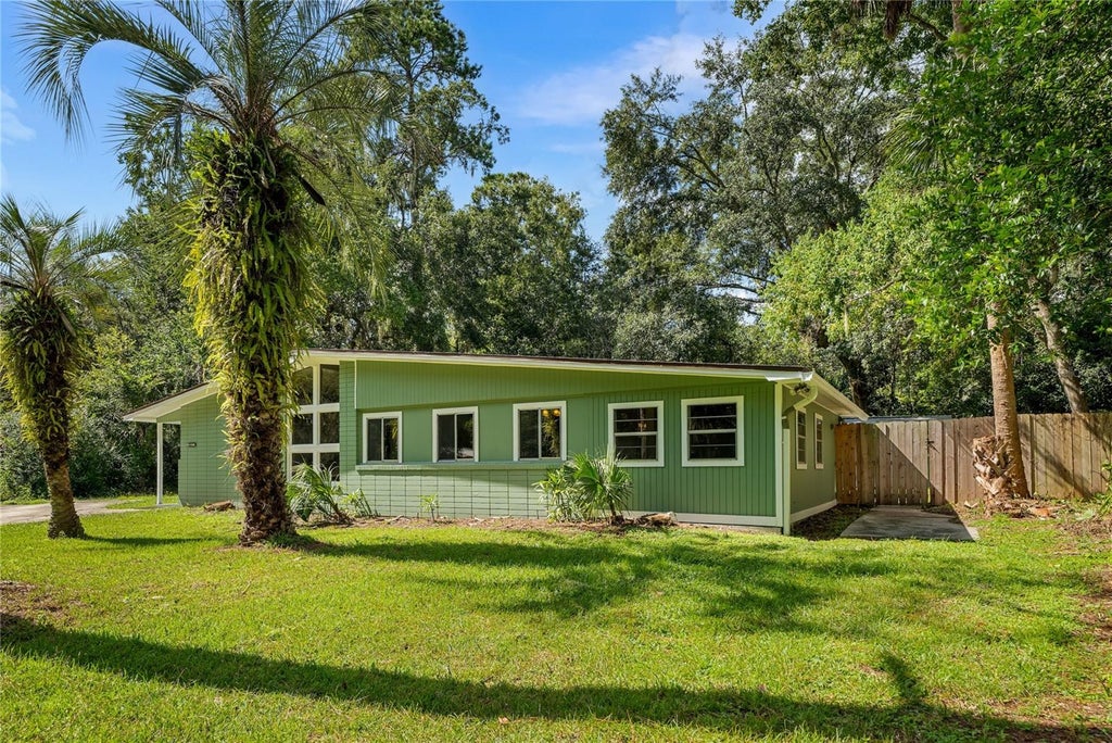 Photo of 4106 NW 13th Place, Gainesville, FL 32605 (MLS # GC543291)