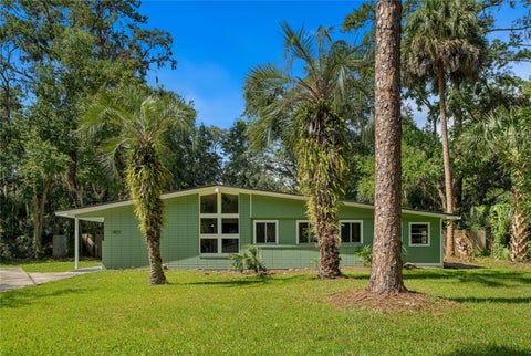 Photo of 4106 NW 13th Place, Gainesville, FL 32605 (MLS # GC543291)