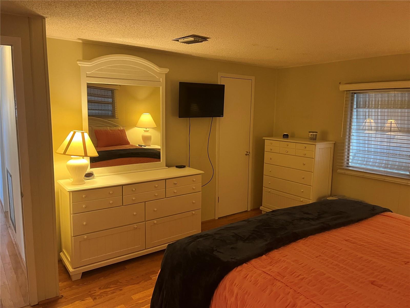 VENICE ISLE - Residential