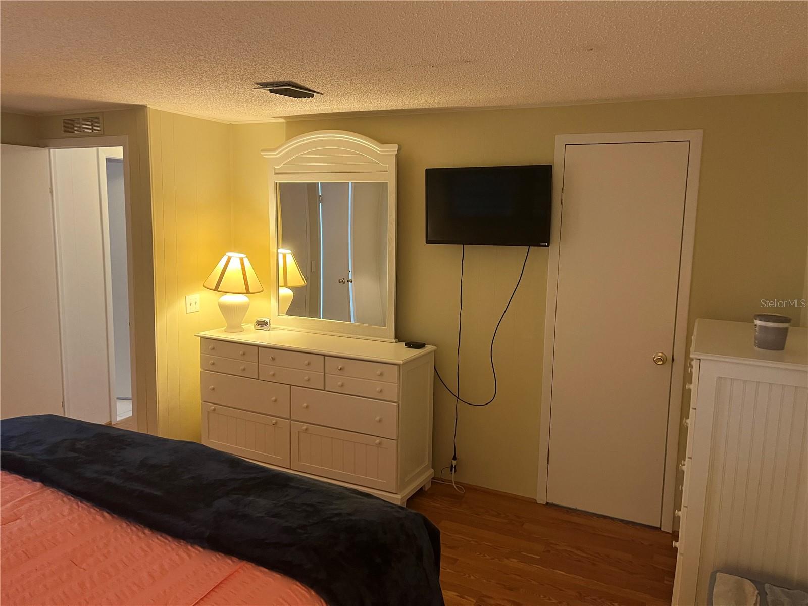 VENICE ISLE - Residential