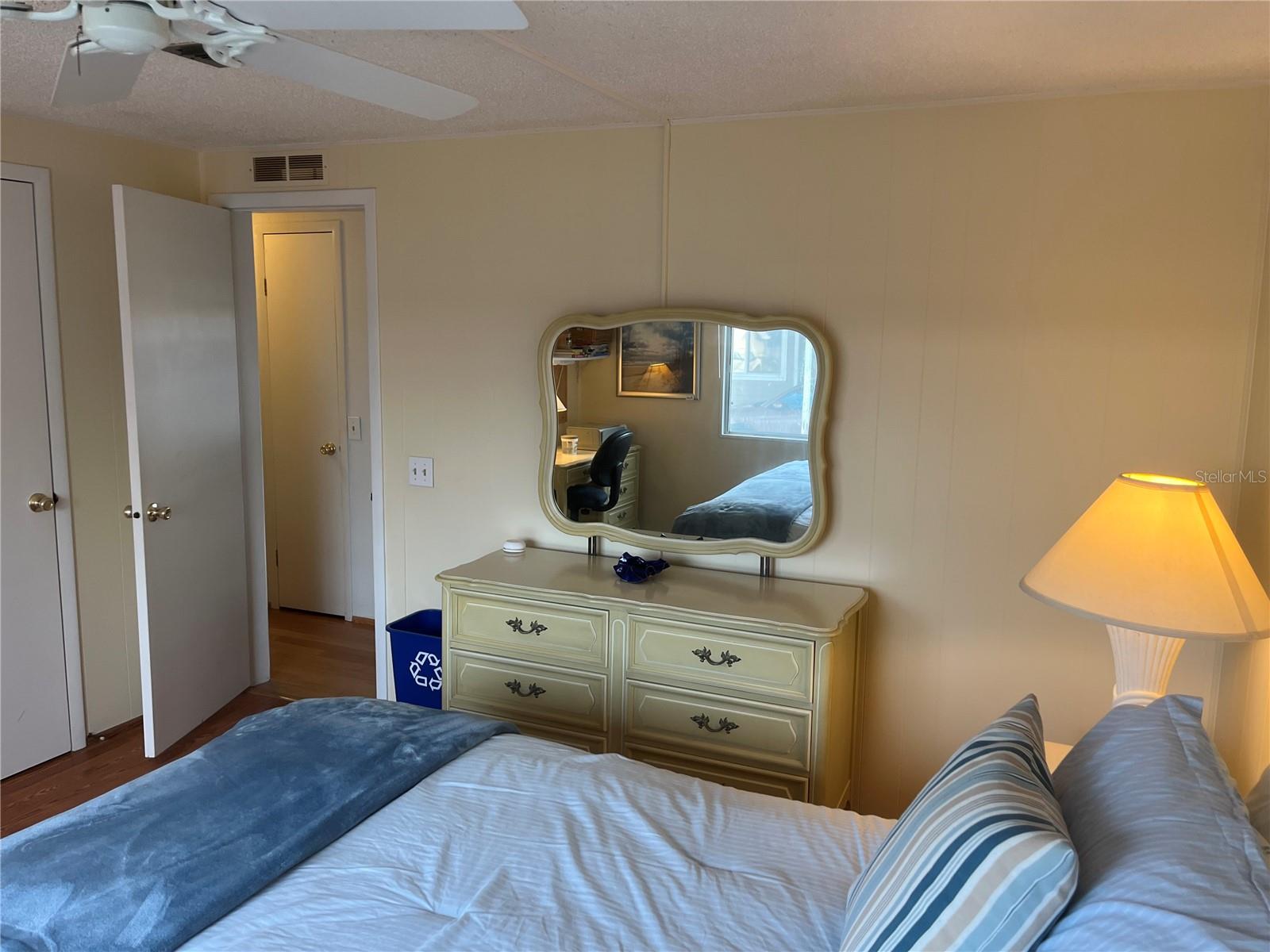 VENICE ISLE - Residential