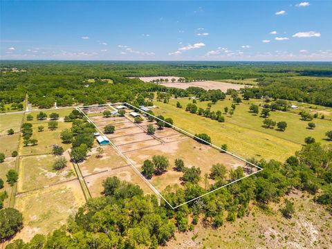 Tiny photo for 18350 SE 42nd Place, Morriston, FL 32668 (MLS # OM724058)
