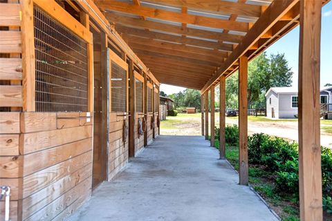 Tiny photo for 18350 SE 42nd Place, Morriston, FL 32668 (MLS # OM724058)