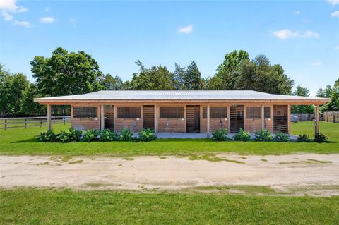 Tiny photo for 18350 SE 42nd Place, Morriston, FL 32668 (MLS # OM724058)