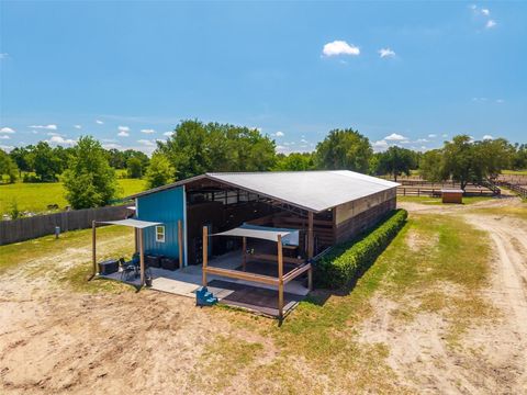 Tiny photo for 18350 SE 42nd Place, Morriston, FL 32668 (MLS # OM724058)