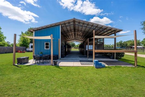 Tiny photo for 18350 SE 42nd Place, Morriston, FL 32668 (MLS # OM724058)