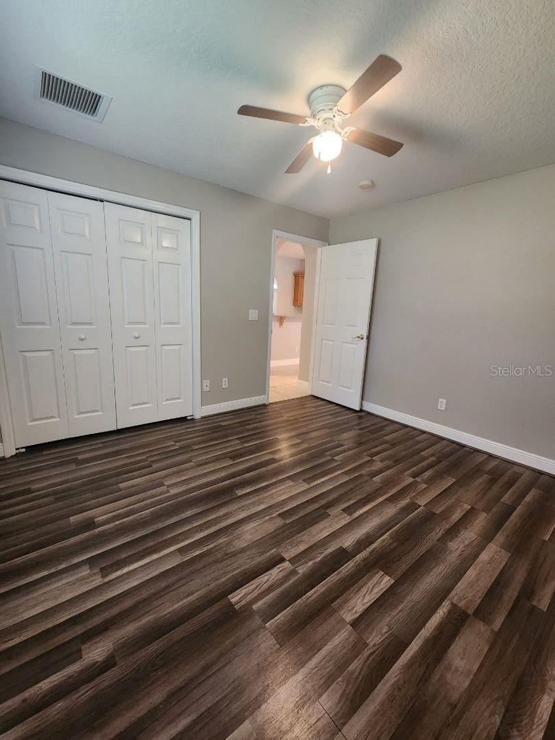 LAURELWOOD AT BAYSIDE LAKES - Residential Lease