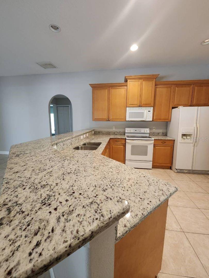 LAURELWOOD AT BAYSIDE LAKES - Residential Lease