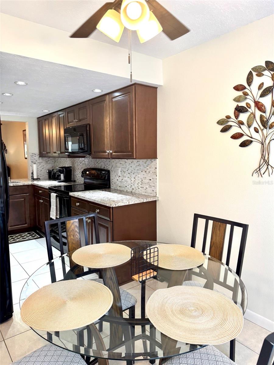 WOODLAND GROVE - Residential Lease