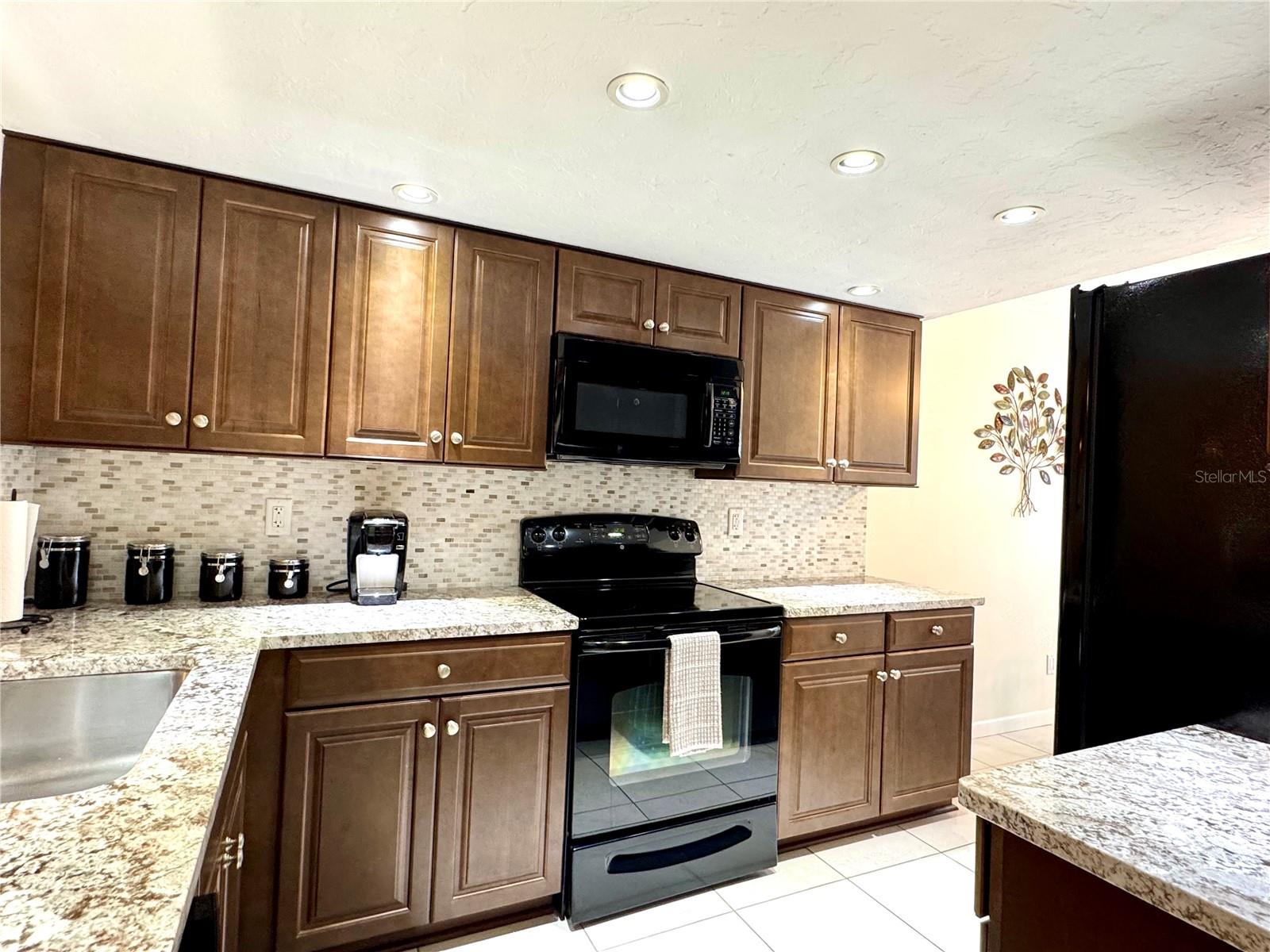 WOODLAND GROVE - Residential Lease