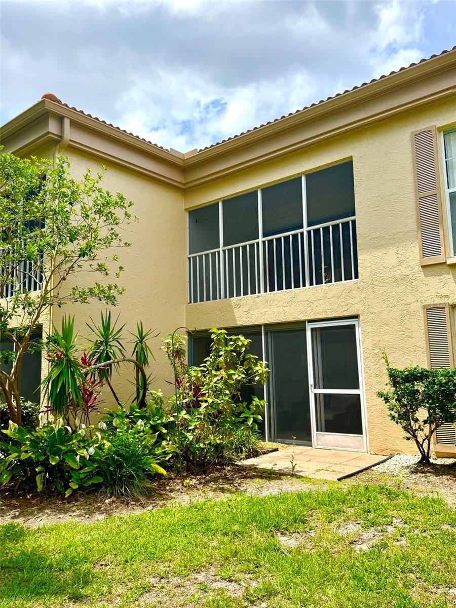 WOODLAND GROVE - Residential Lease