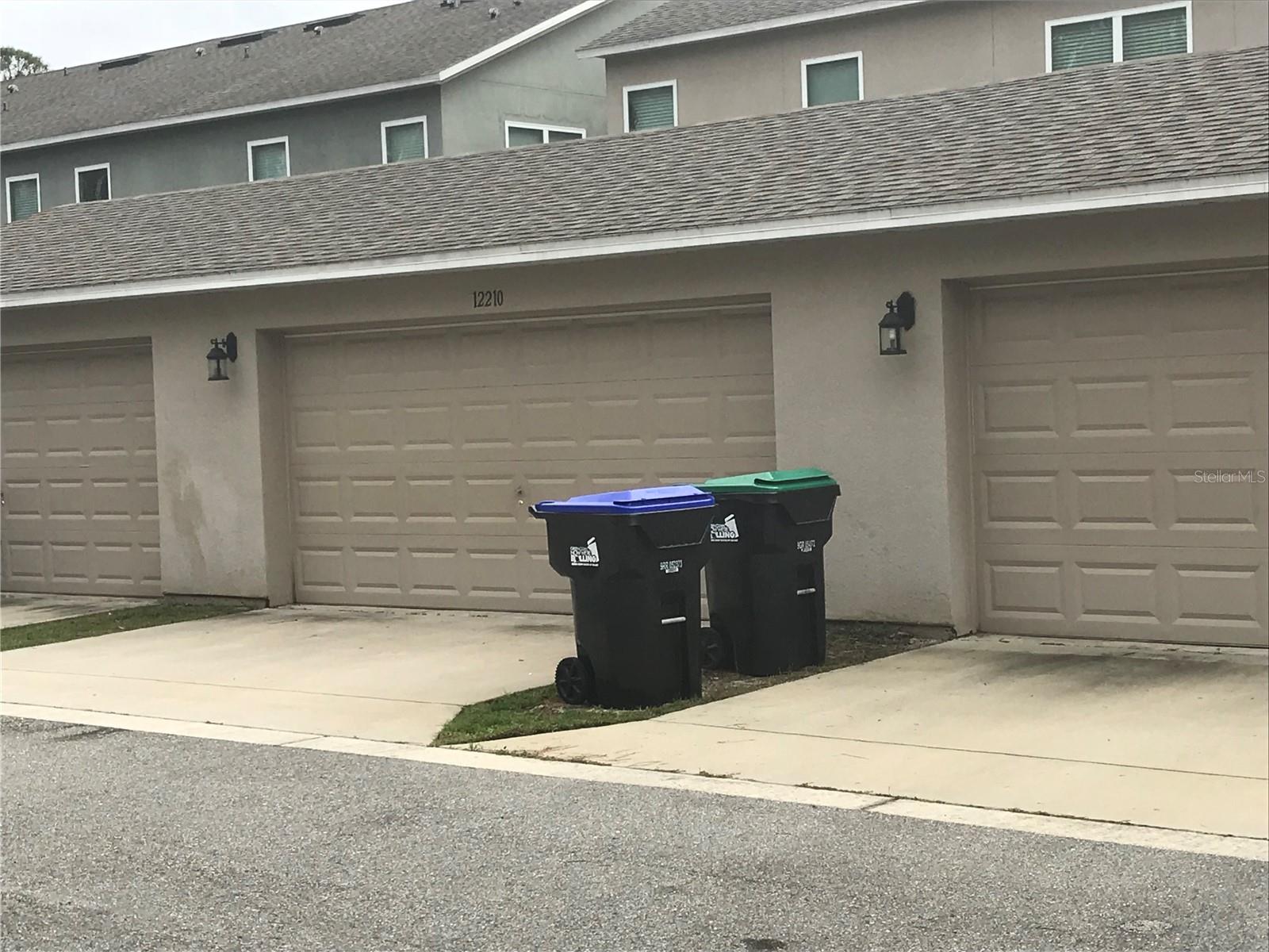 LAKES/WINDERMER LAKE REAMS TWNHM - Residential