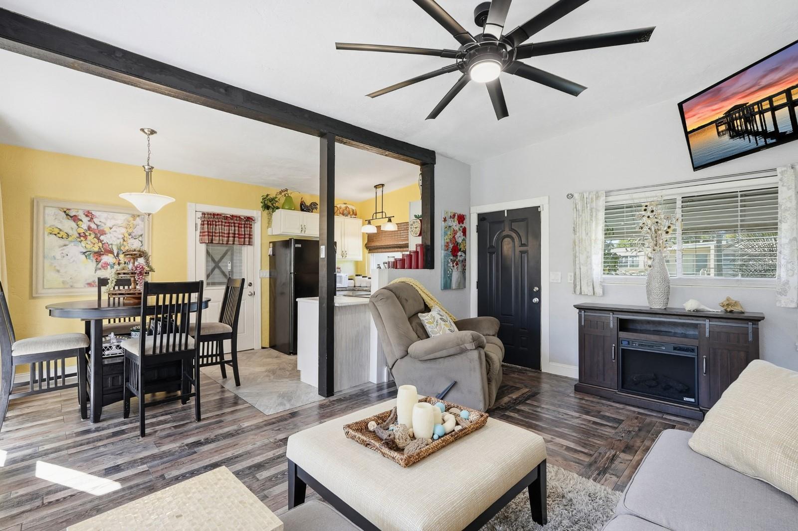 DOUGLAS PARK 03 - Residential