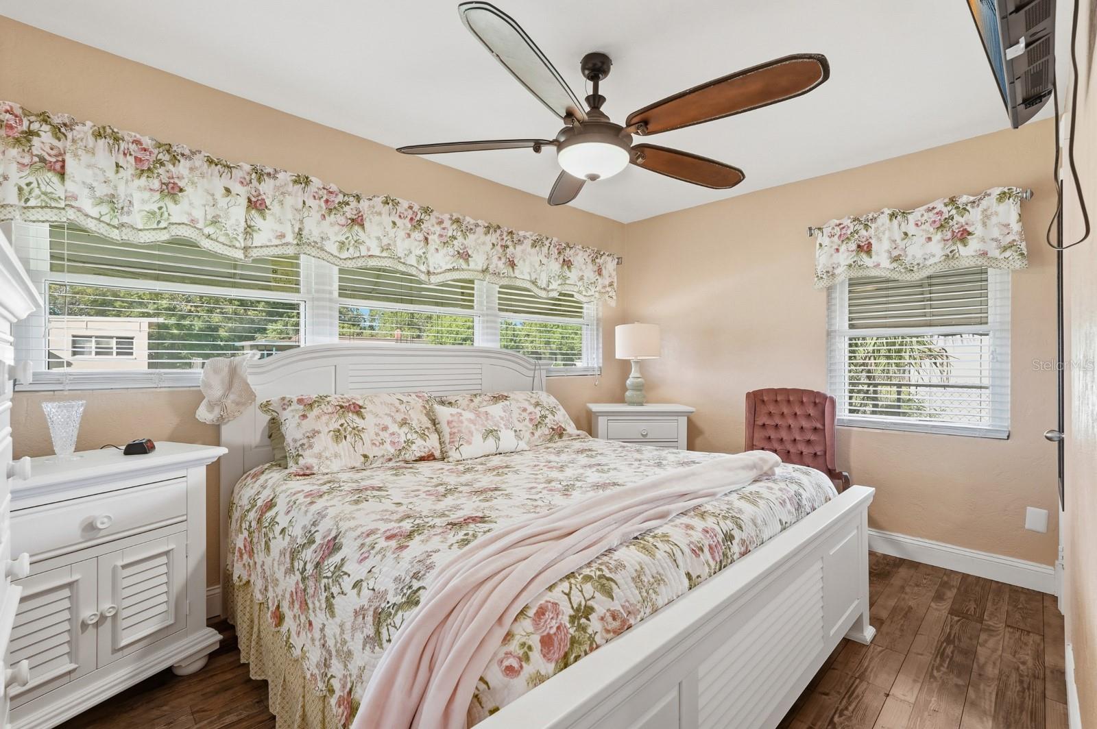 DOUGLAS PARK 03 - Residential