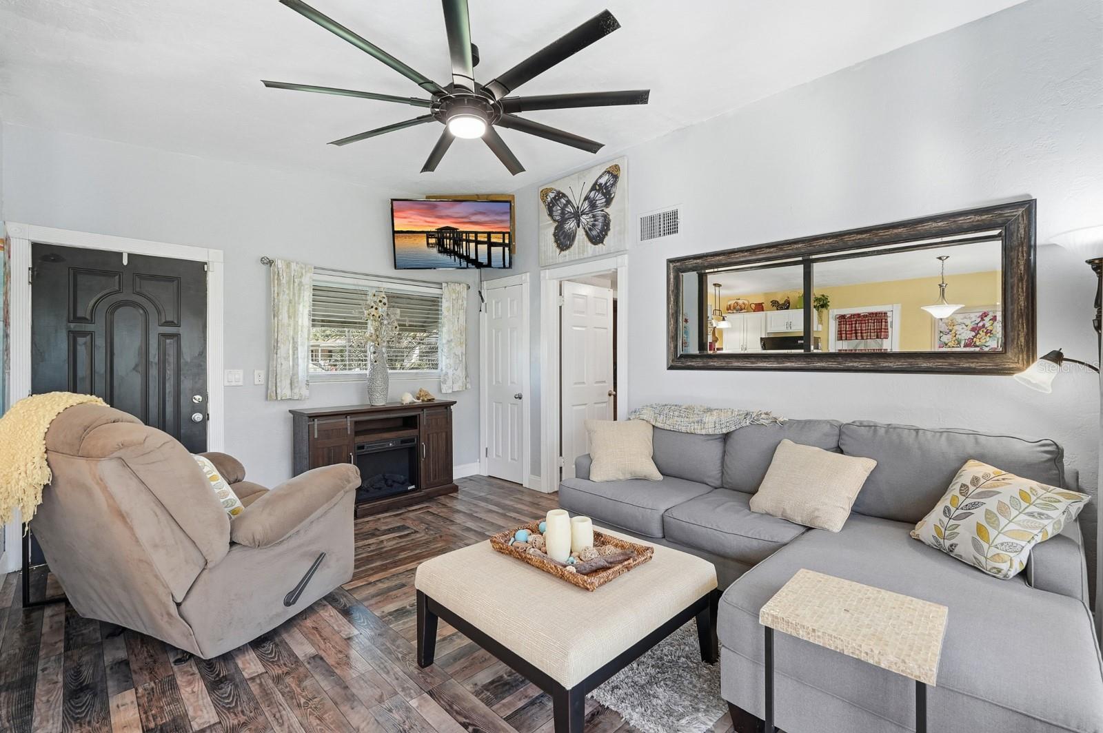 DOUGLAS PARK 03 - Residential