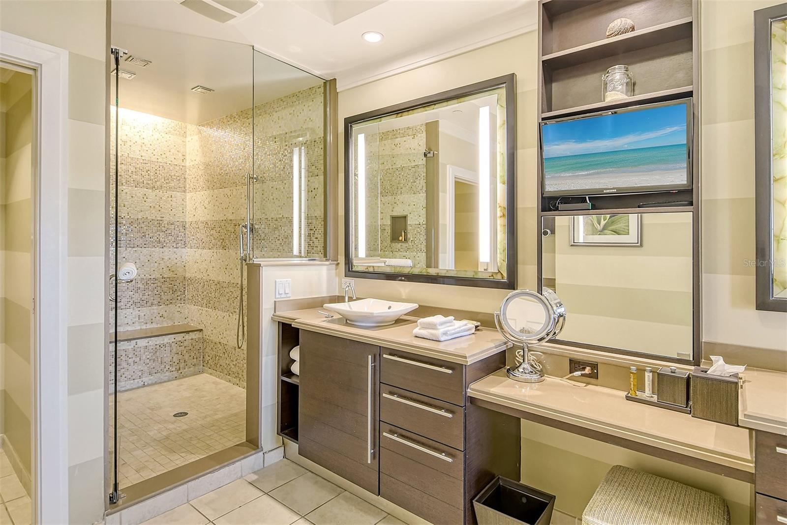 SIESTA KEY BEACH RESIDENCES - Residential