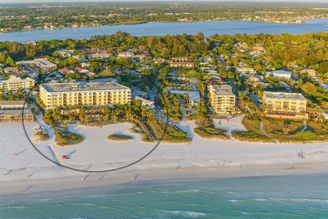 Photo of 915 Seaside Drive #312, Weeks 16-17, Sarasota, FL 34242 (MLS # A4692319)