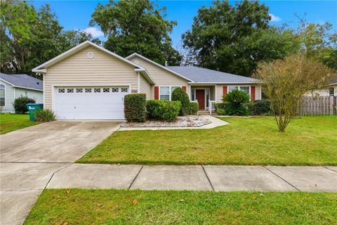 Photo of 12171 NW 158th Street, Alachua, FL 32615 (MLS # GC535055) Photo of 12171 NW 158th Street, Alachua, FL 32615 (MLS # GC535055)
