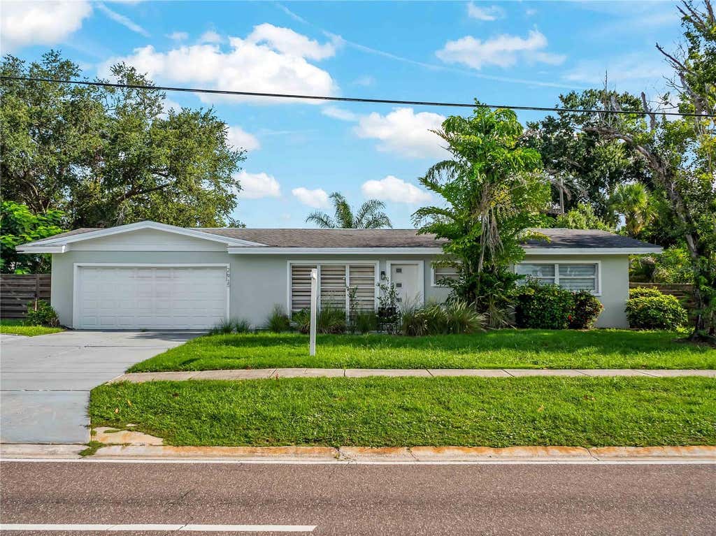 Photo of 2915 Webber Street, Sarasota, FL 34239 (MLS # TB8534928)