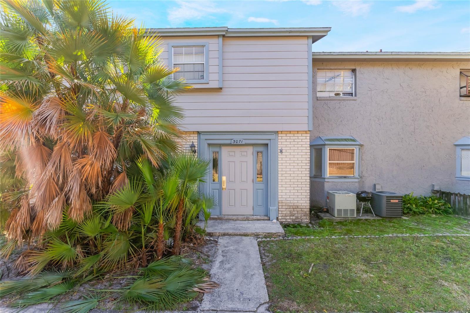 NEW PRICE!!! Charming Studio Condo Near UCF & Full Sail – Ideal Investment or Cozy Retreat!
Welcome to this well-maintained ground-floor studio condo, offering 549 square feet of comfortable living space in a prime location near UCF and Full Sail University. Perfect for a student, professional, or investor, this move-in-ready unit features tile flooring throughout, making it clean and easy to maintain. Enjoy a bright and open layout, a well-equipped kitchen, and a full bathroom, all designed for convenience and efficiency. Step outside to your private covered patio, where you can relax while overlooking the serene courtyard setting.
Whether you’re looking for a low-maintenance home or a smart investment opportunity, this condo checks all the boxes. Schedule your showing today!