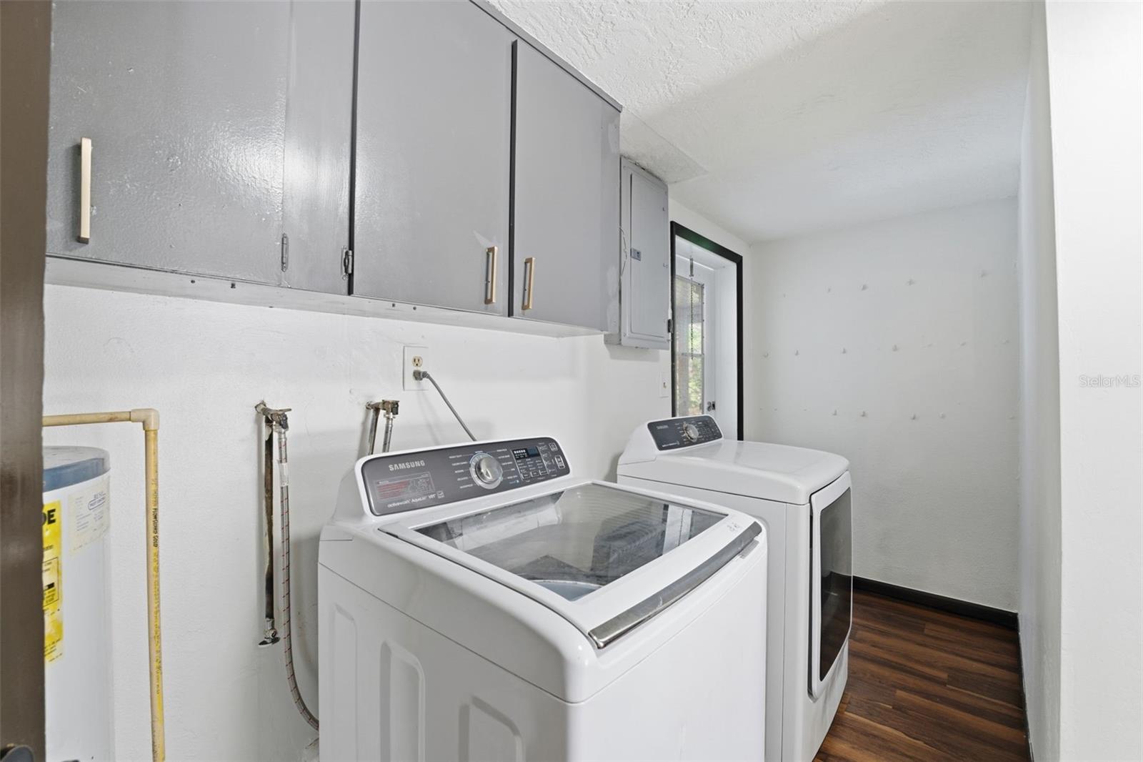 BEVERLY HILLS - Residential