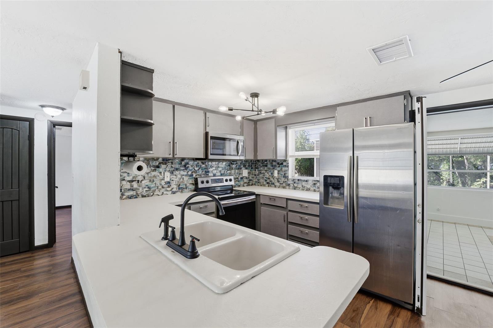 BEVERLY HILLS - Residential