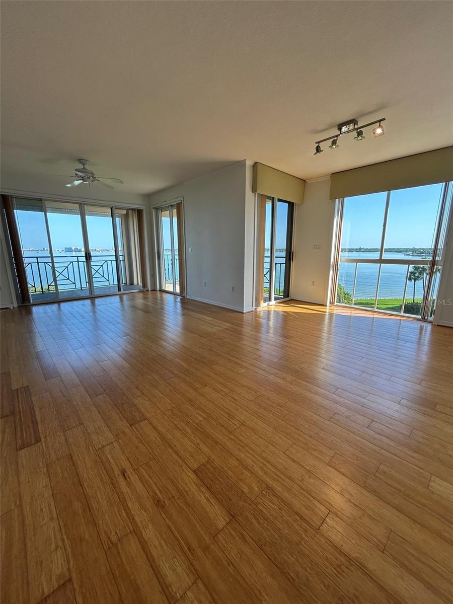 4737 DOLPHIN CAY LANE S 408