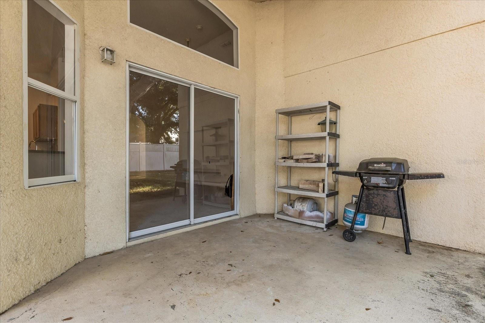 WESTON HILLS SUB - Residential
